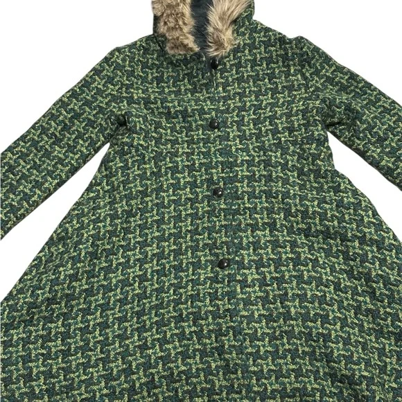 Green and Yellow Patterned Coat - Picture 3 of 5